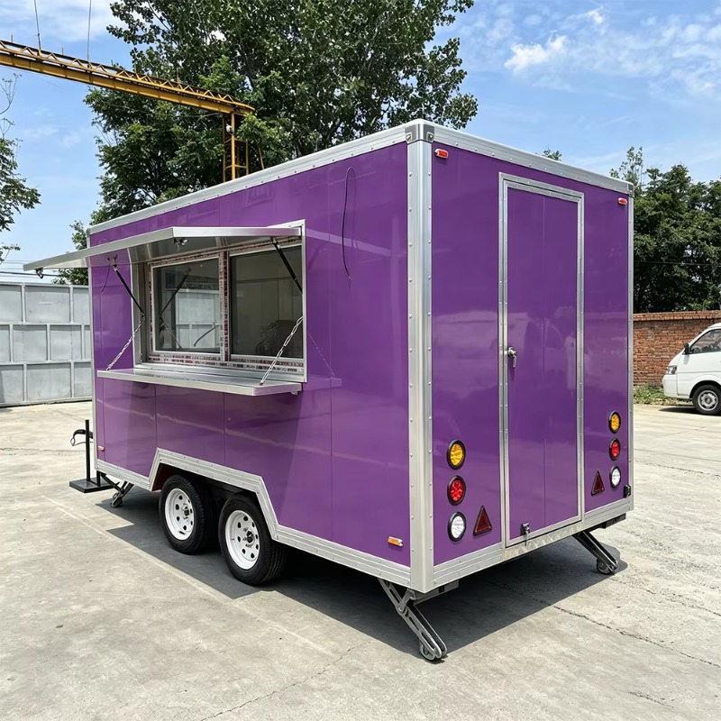 Trailer Katering Modern dengan - Food Snacks Catering ulasan dan harga